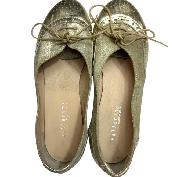 Ballerina‎ Gold Tone Metallic Leather Wingtip Loafer Flats, 7 - Picture 9 of 11